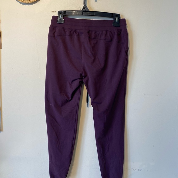 Zyia small plum unwind purple joggers… - Picture 4 of 6
